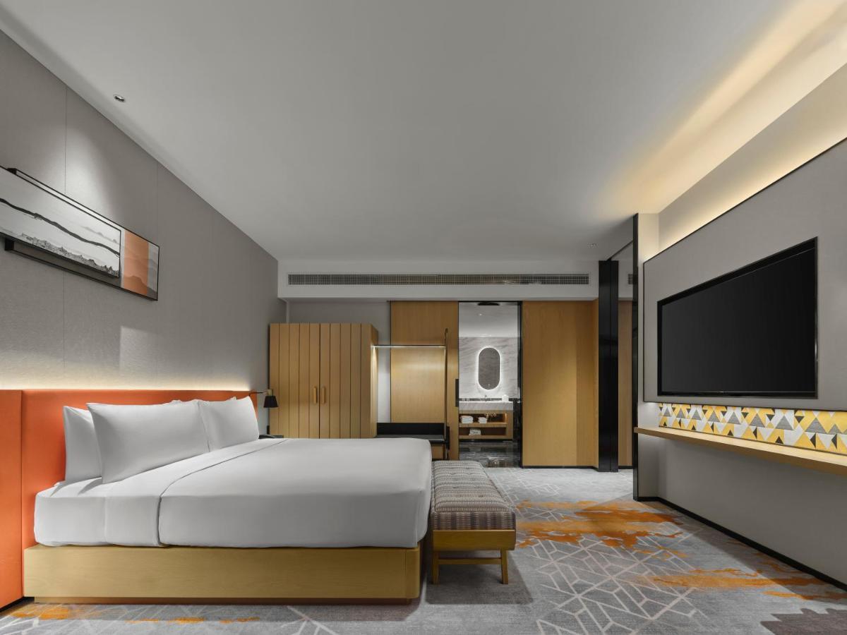 Hilton Garden Inn Jiaxing Xiuzhou Exterior photo