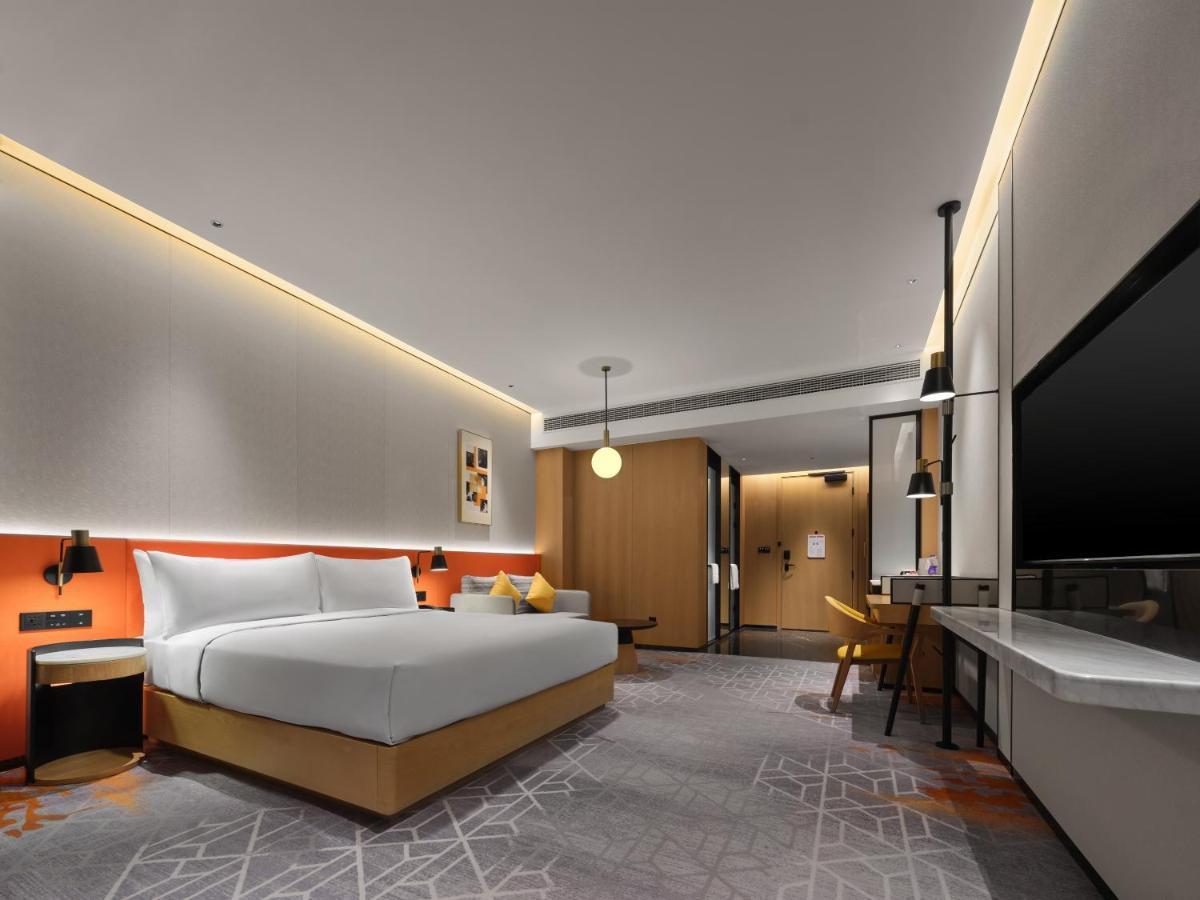 Hilton Garden Inn Jiaxing Xiuzhou Exterior photo