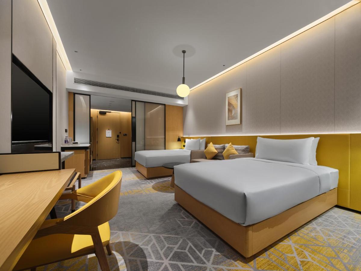 Hilton Garden Inn Jiaxing Xiuzhou Exterior photo