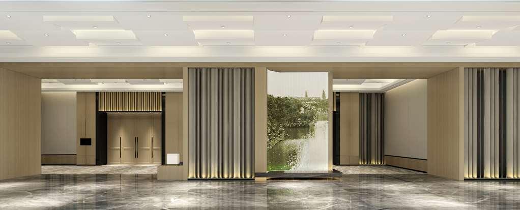 Hilton Garden Inn Jiaxing Xiuzhou Interior photo